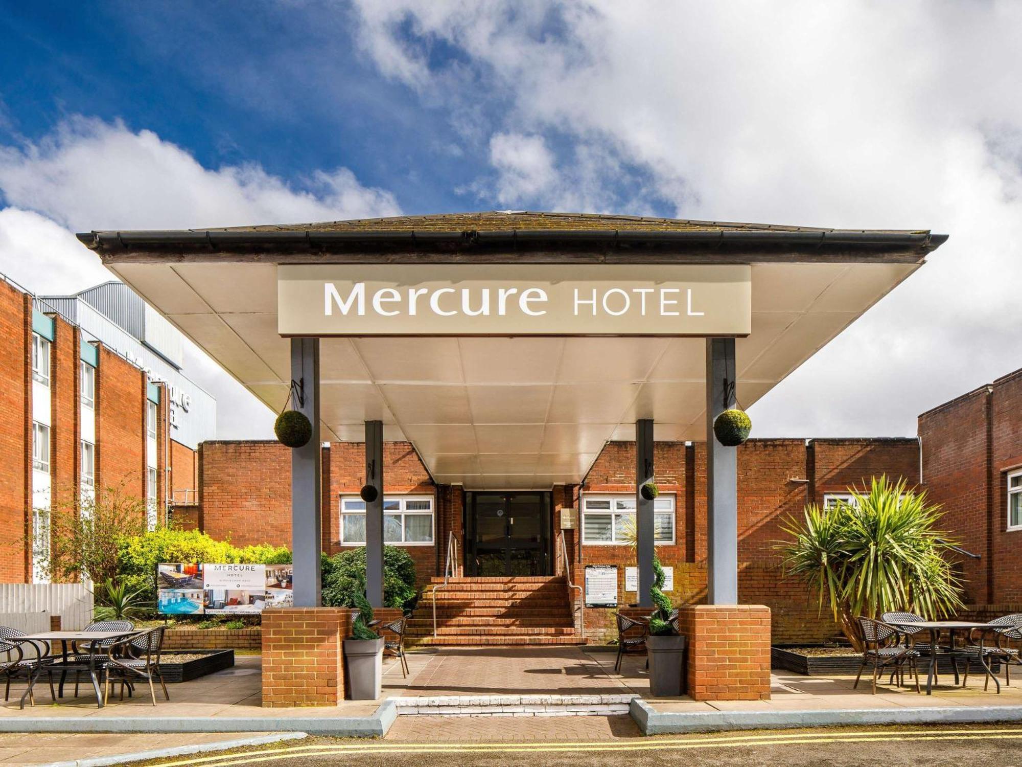 Mercure Birmingham West Hotel Уест Бромуич Екстериор снимка