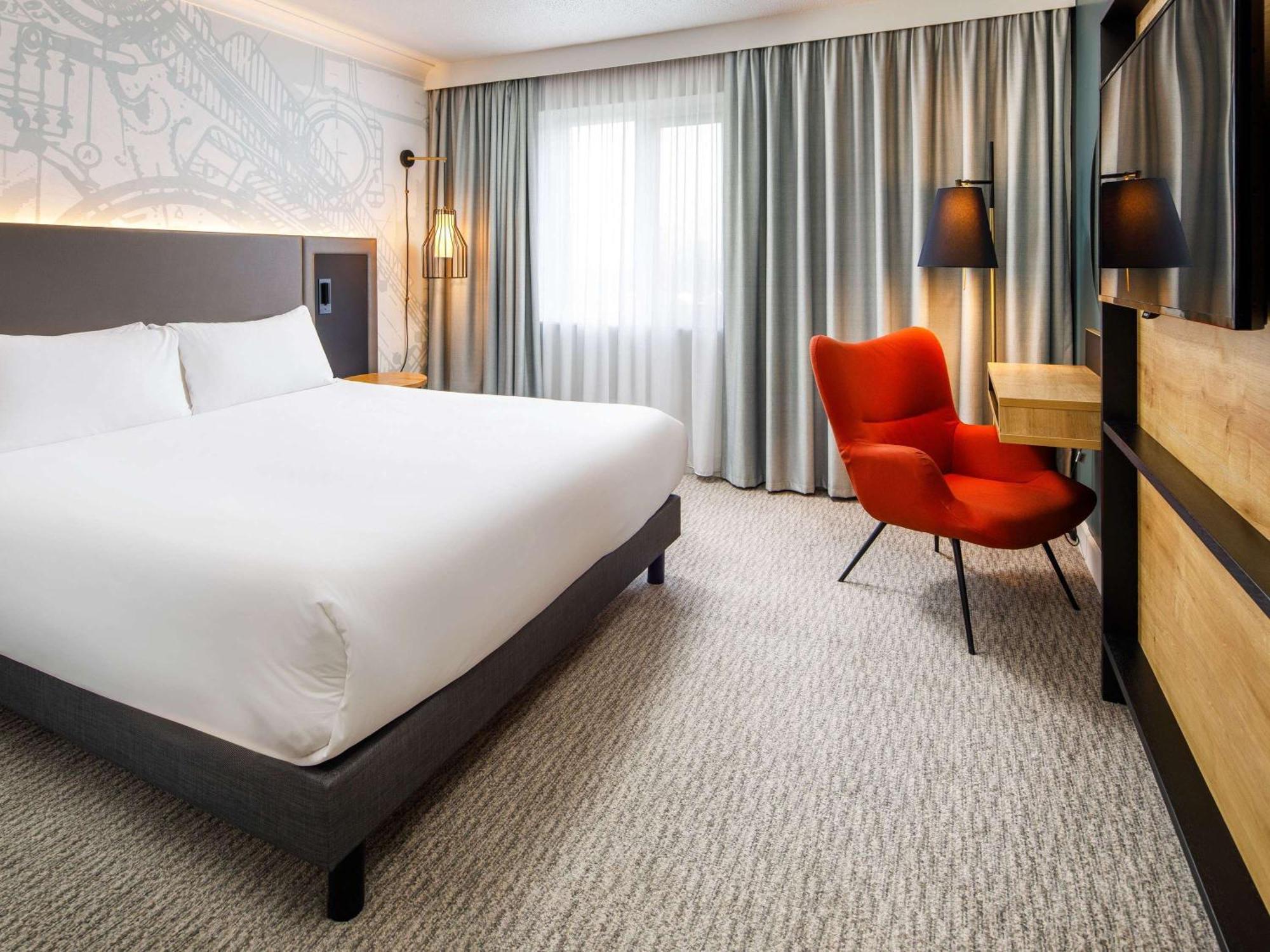 Mercure Birmingham West Hotel Уест Бромуич Екстериор снимка