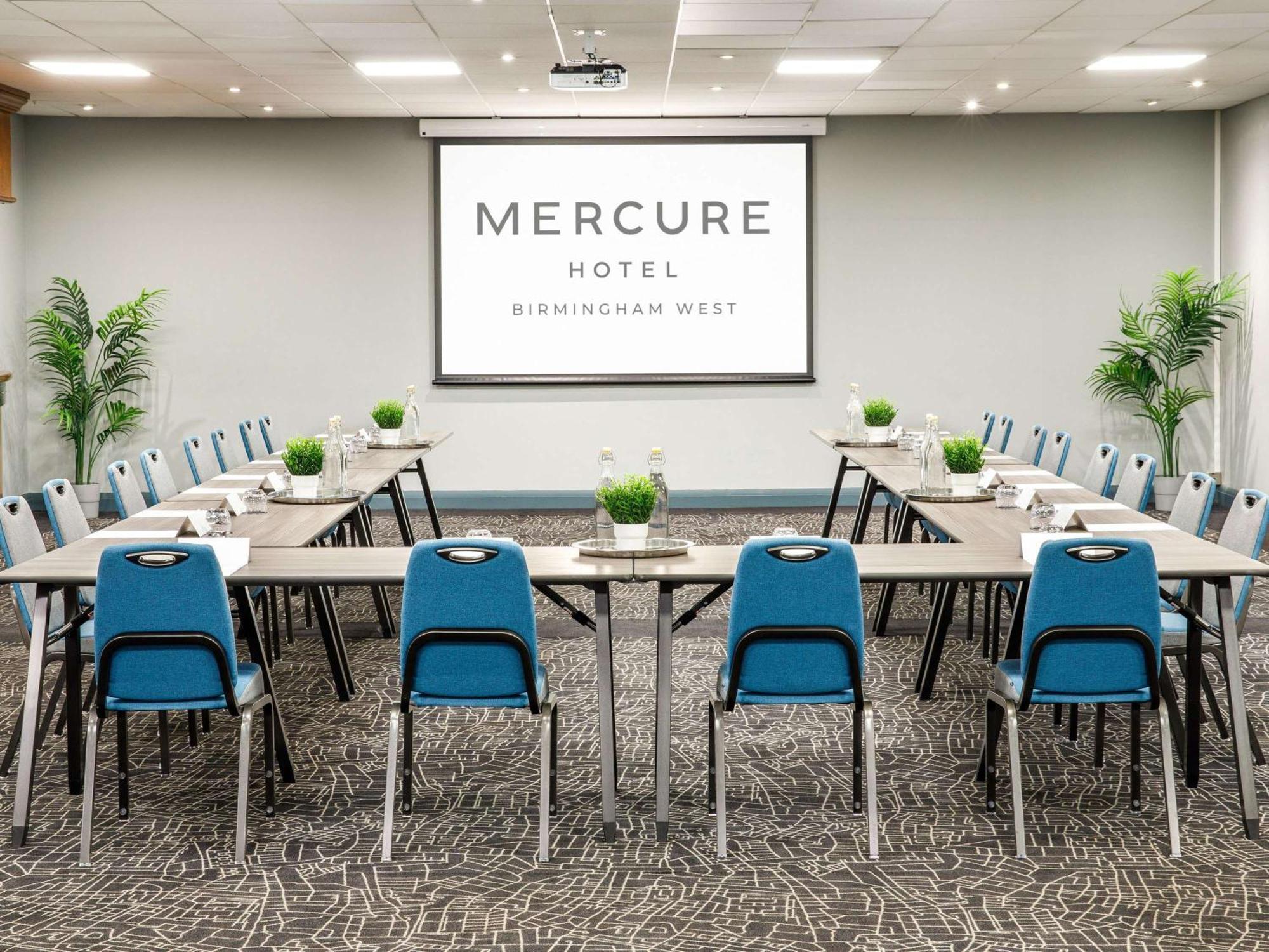 Mercure Birmingham West Hotel Уест Бромуич Екстериор снимка