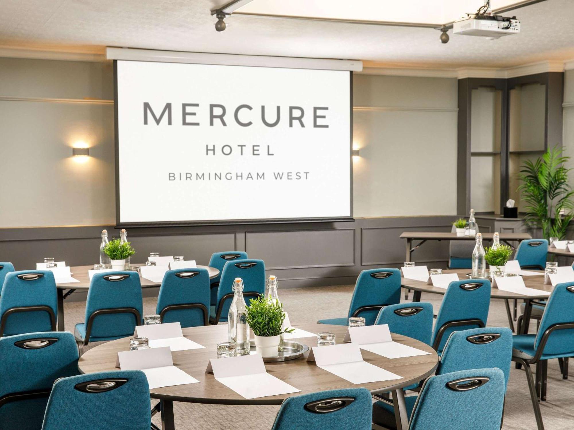 Mercure Birmingham West Hotel Уест Бромуич Екстериор снимка