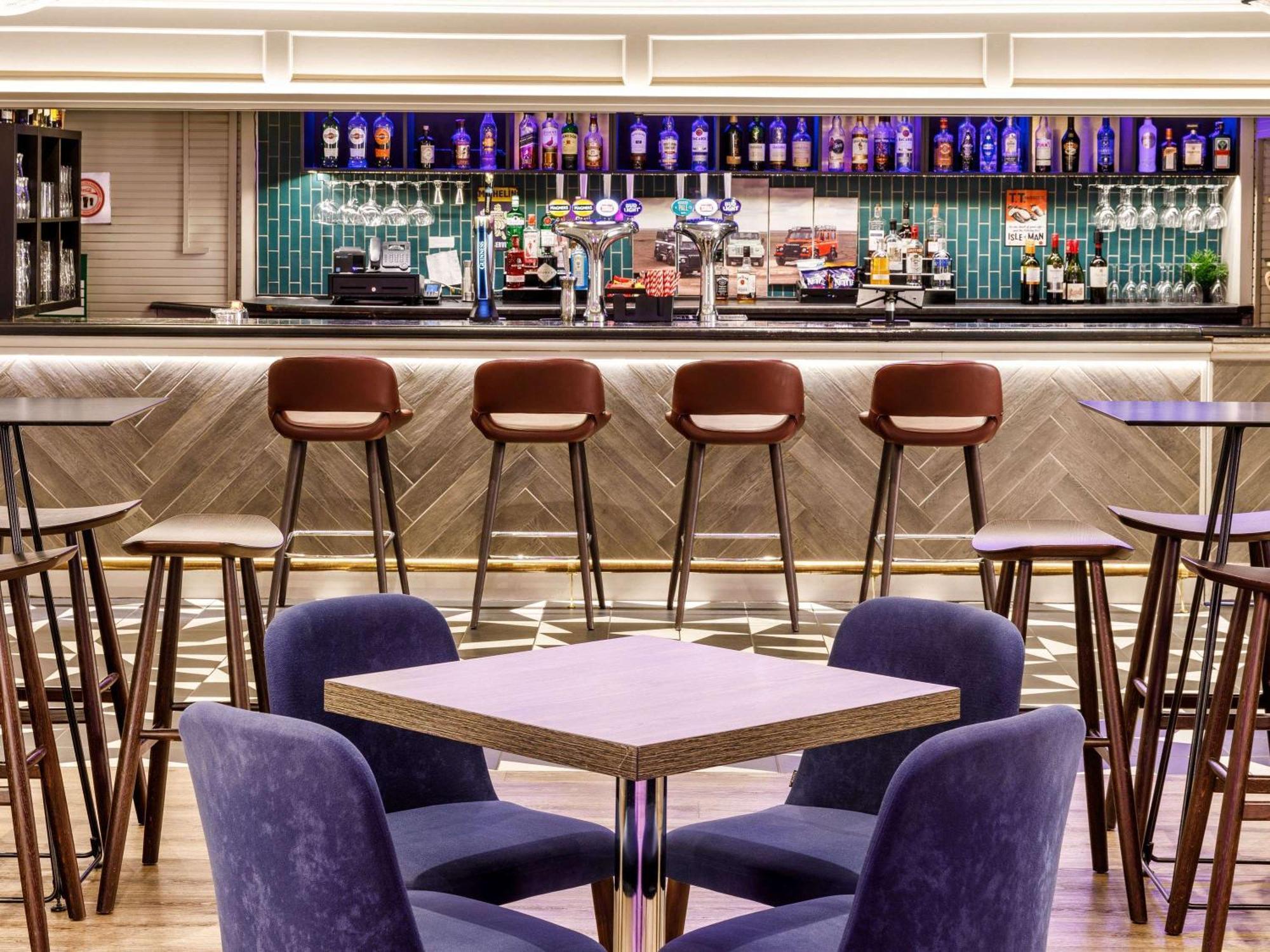 Mercure Birmingham West Hotel Уест Бромуич Екстериор снимка