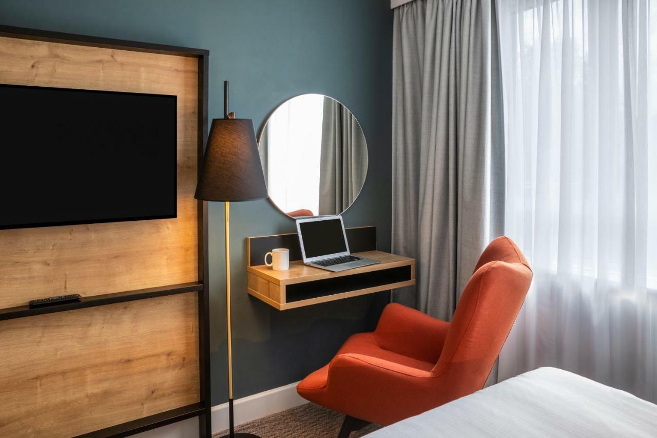 Mercure Birmingham West Hotel Уест Бромуич Екстериор снимка